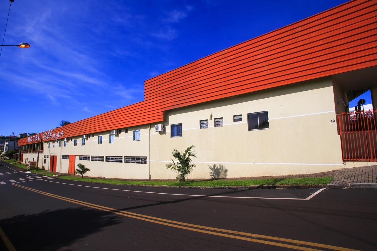 Hotel Village Pato Branco Exterior photo
